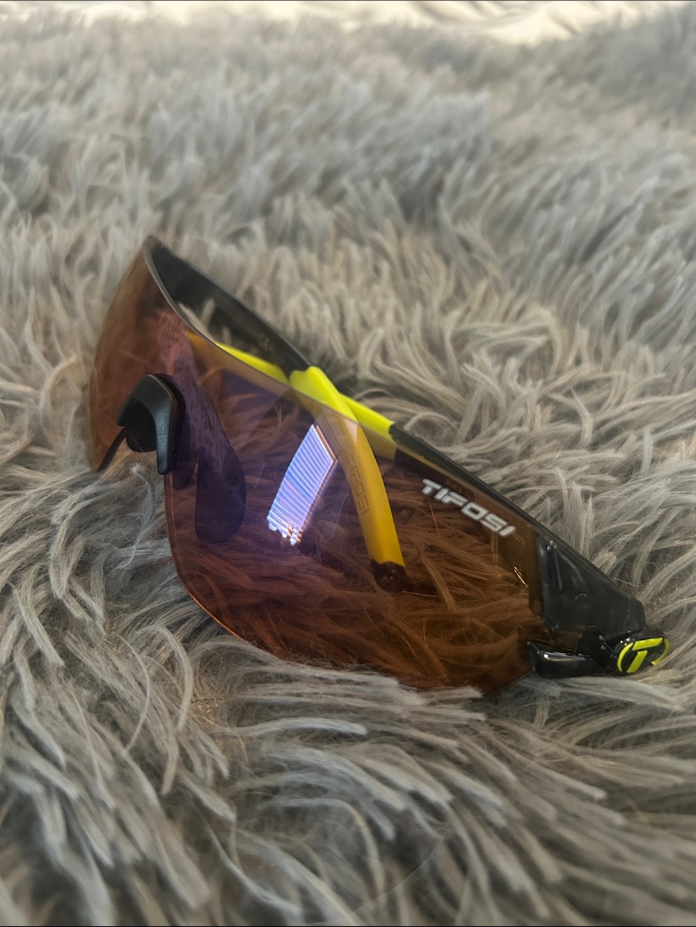 Tifosi Men’s Sport Sunglasses - Yellow/Black Frame with Amber Lens